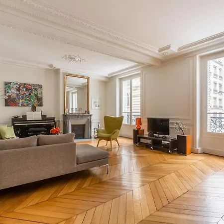Veeve - Style Near Parc Monceau Paris
